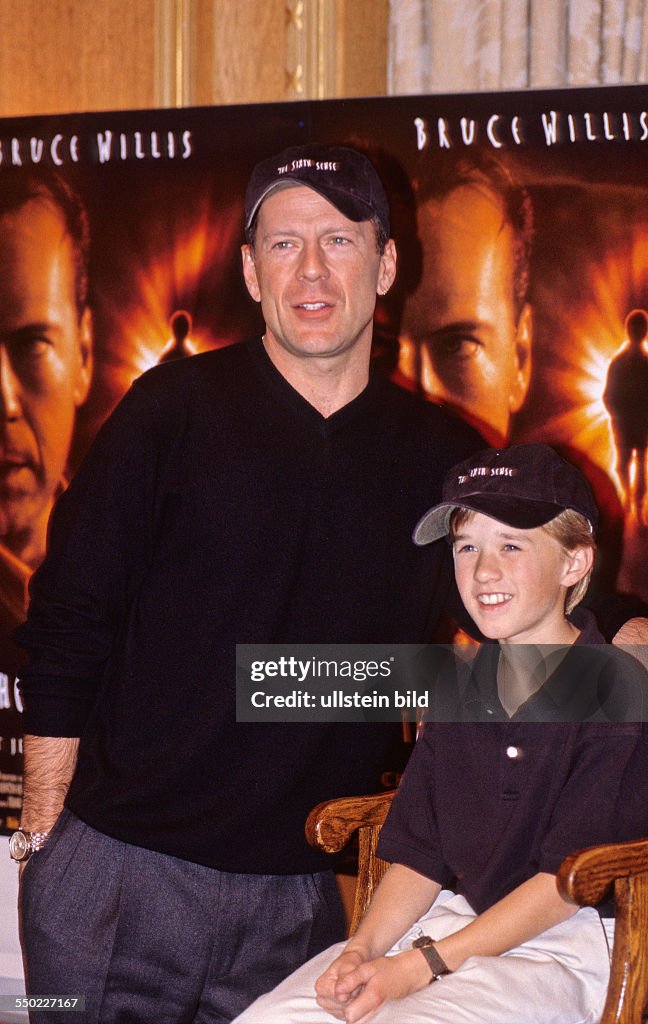 Bruce Willis und Haley Joel Osment