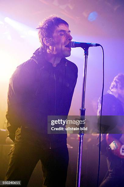 Beady Eye - die britische Rockband mit Saenger Liam Gallagher bei einem Konzert im Uebel und Gefaehrlich in Hamburg.