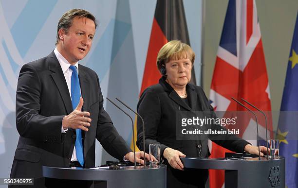 Bundeskanzlerin Angela Merkel und der britische Premierminister David Cameron während einer Pressekonferenz anlässlich seines Besuches in Berlin