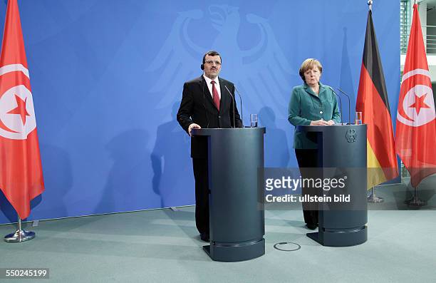 Bundeskanzlerin Angela Merkel empfängt Ali Larayedh, Ministerpräsident Tunesien, im Bundeskanzleramt in Berlin,