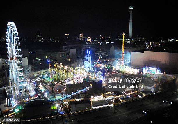 Weihnachtsmarkt an der Alexanderstrasse in Berlin