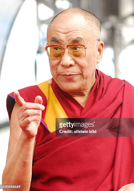 Seine Heiligkeit der 14. Dalai Lama während einer Kundgebung unter dem Motte Freiheit für Tibet in Berlin