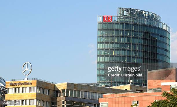 Tower erhebt sich über den Potsdamer Platz in Berlin
