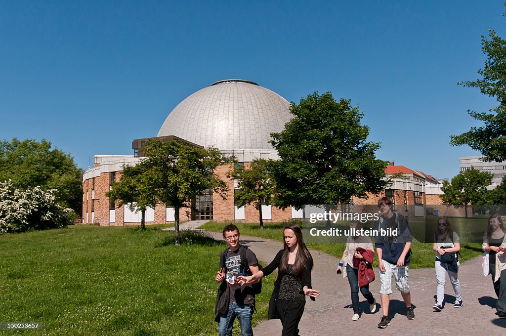 Planetarium im Thälmann-Park