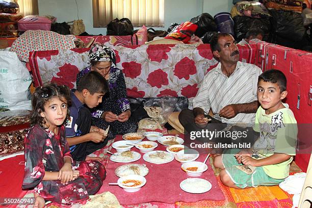 Civil Development Organization supporting Syrian refugees in a camp near Arbat, Sulaimanya Kurdistan Region. Syrian refugees continue to arrive in...