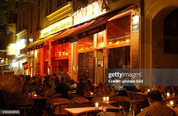 Cafes ISTORIA und BELLUNO am Berliner Kollwitzplatz im Stadtteil Prenzlauer Berg