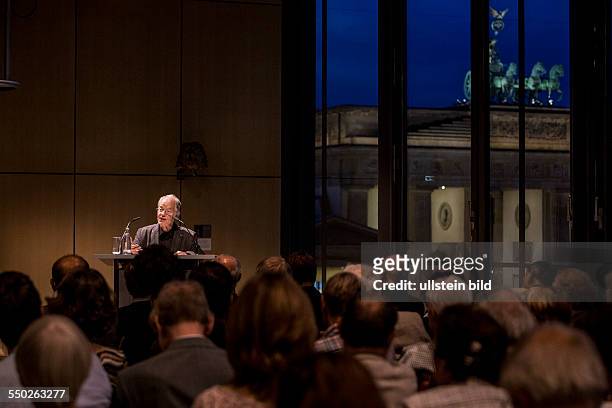 Volker Braun 65 Jahre SINN UND FORM Veranstaltung in der Akademie der Künste am Pariser Platz, am .