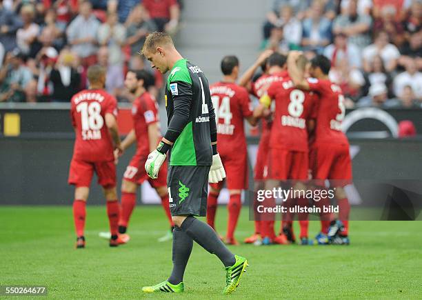 Fussball, Saison 2013-2014, 1. Bundesliga, 3. Spieltag, Bayer 04 Leverkusen - Borussia Moenchengladbach 4-2, Leverkusens Spieler feiern, Torhueter...