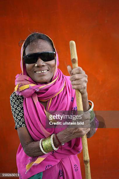 Hyderabad Frau in der Nähe der Hauptstadt des Bundesstaates Andrah Pradesh