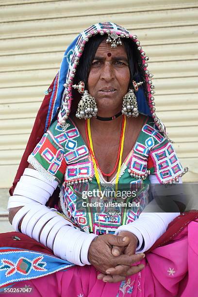 Lambada,Tribal, Frau im traditionellem Kleid
