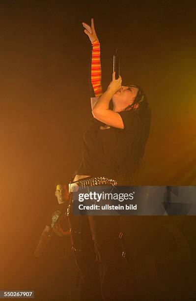 Sängerin Amy Lee anlässlich eines Konzertes in der Berliner Columbiahalle