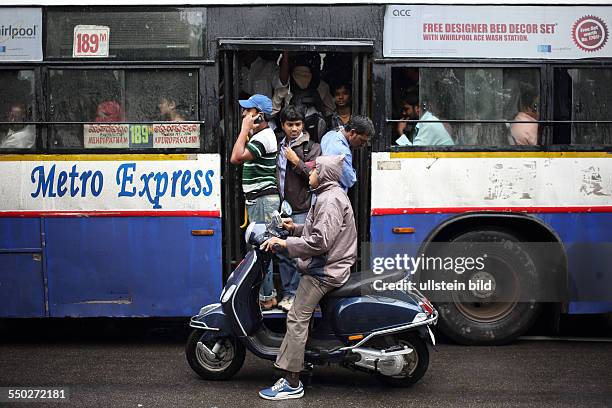 Hyderabad Hauptstadt des Bundesstaates Andrah Pradesh, Strassenverkehr