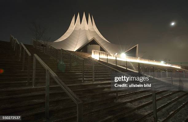 Zeltdachkonstruktion des Tempodroms in Berlin