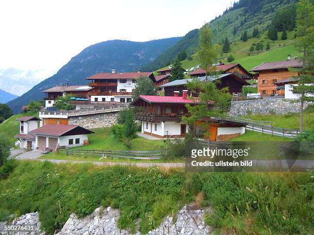 Der 1321 m hoch über dem Lechtal in Tirol gelegene Ort Gramais ist die kleinste selbständige Gemeinde in Österreich. Aufgenommen am 26. Juli 2013.