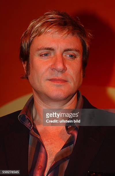 Sänge Simon Le Bon anlässlich der Präsentation des neuen Albums auf der Popkomm 2004 in Berlin