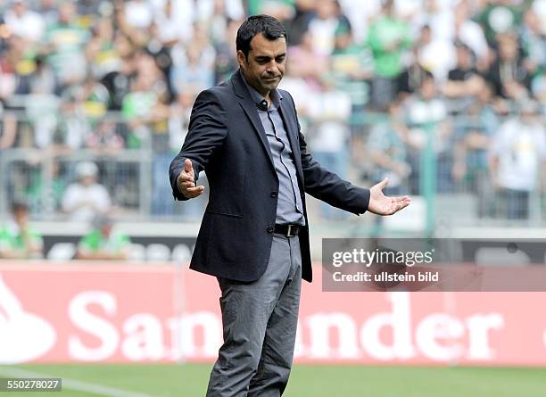 Fussball, Saison 2013-2014, 1. Bundesliga, 4. Spieltag, Borussia Moenchengladbach - SV Werder Bremen 4-1, Trainer Robin Dutt