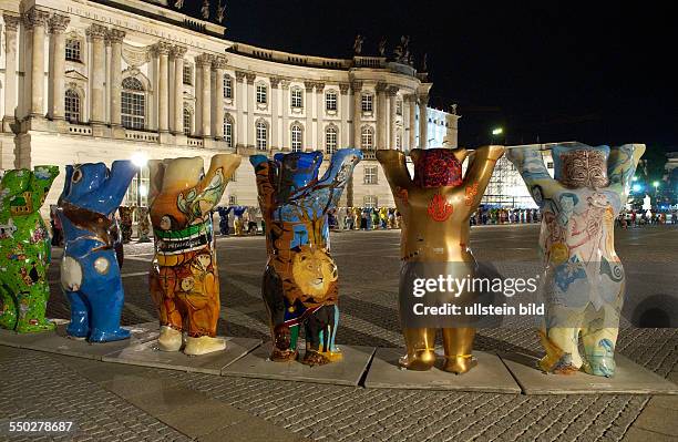 United Buddy Bears auf dem Bebelplatz in Berlin