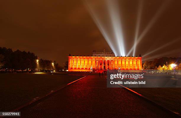 Illuminiertes Altes Museum und Lustgarten anlässlich der McKinsey-Party in Berlin