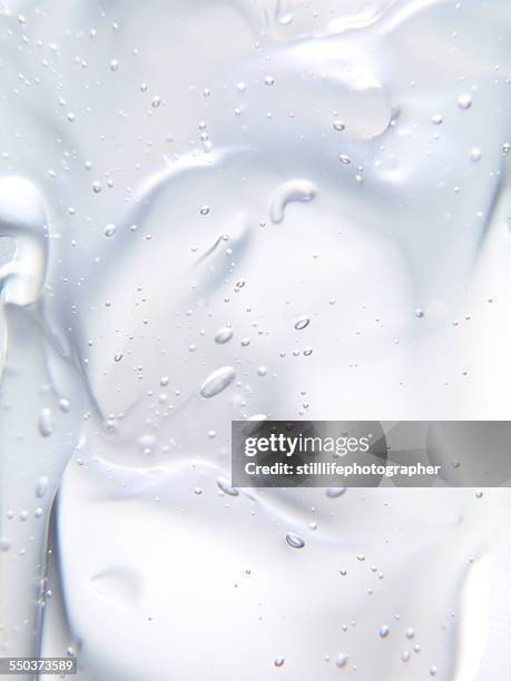 gel bubble closeup - gel de cabelo imagens e fotografias de stock