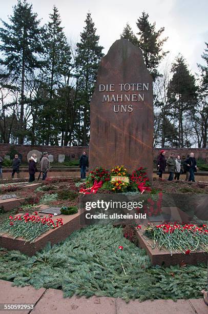 Die Liebknecht-Luxemburg-Demonstration ist eine jährliche politische Großdemonstration zum Gedenken an die am 15. Januar 1919 ermordeten...