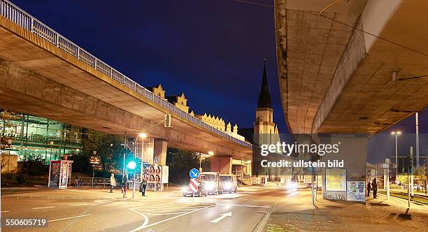 Halle / Saale Nachtaufnahme Hochstraße