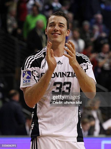 Dominik Klein, Freude, Emotion, jubelnd, Jubel nach Spielende , Sport, Handball HBL, erste 1.Bundesliga Herren, Saison 2013 Füchse Fuechse Berlin vs....