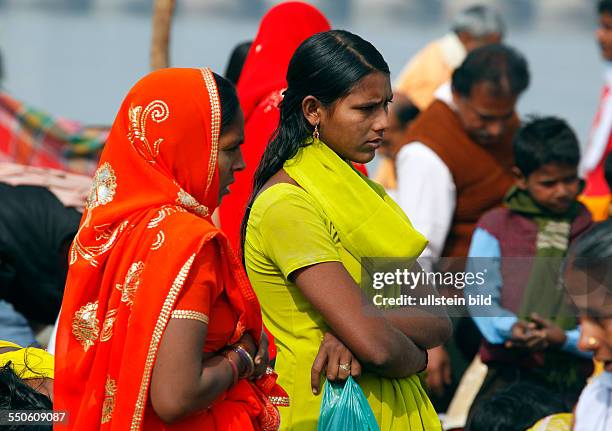 Allahabad, India, 20.01.10 - Hindus treffen sich zur Magh Mela in Allahabad um ein heiliges Bad am Sangam dem Zusammenfluss von Ganges, Yamuna und...