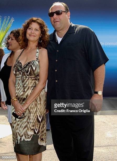 Actors Susan Sarandon and James Gandolfini arrive for the press conference and photocall for the in competition film "Romance And Cigarettes" on the...