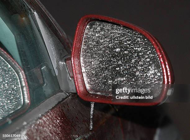 Vereister Rückspiegel Auto Winter Eis Verkehr Straßenverkehr Autorückspiegel Eis Winter Frost Blitzeis Eisregebn