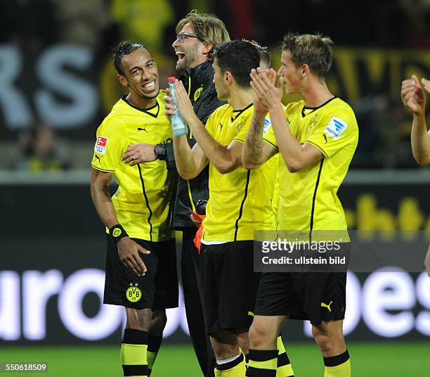 Fussball, Saison 2013-2014, 1. Bundesliga, 5. Spieltag, Borussia Dortmund - Hamburger SV 6-2, v.li., Pierre-Emerick Aubameyang , Trainer Juergen...