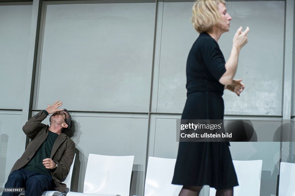 Gift Deutsches Theater Berlin