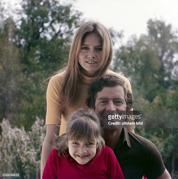 Eva Renzi und Paul Hubschmid, Actor, Germany - with daughter Anouschka Renzi