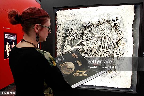 Eröffnung Sonderausstellung " 3300 BC Mysteriöse Steinzeittote und ihre Welt " Salzmünde im Vorgeschichtsmuseum des Landesamtes für Archäologie und...