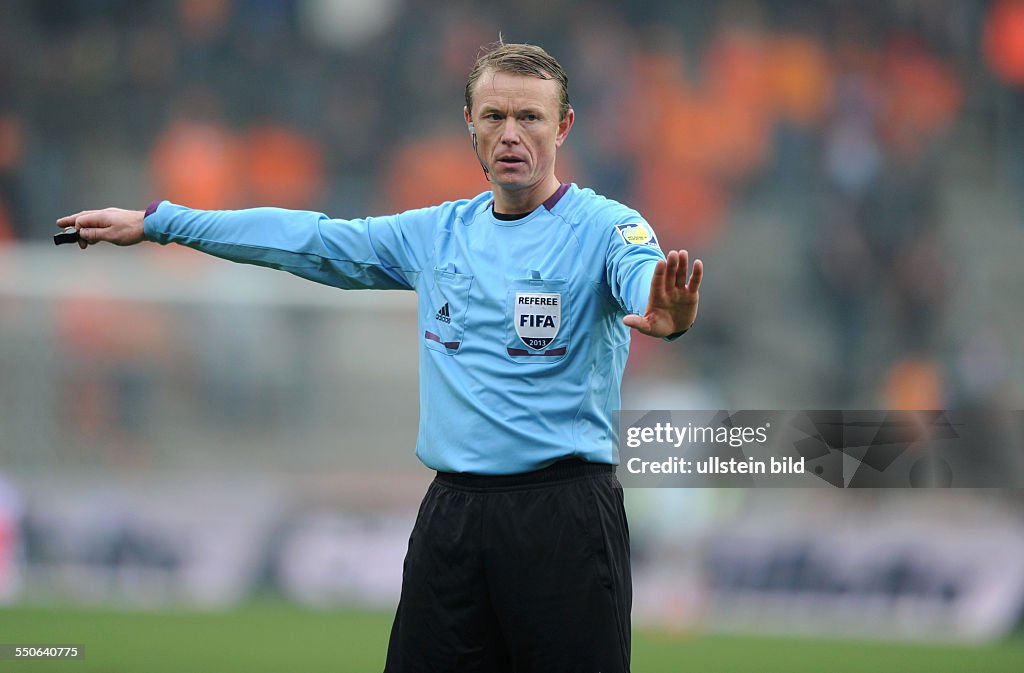 Fussball Laenderspiel Japan - Niederlande