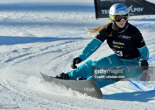 Amelie Kober waehrend dem FIS Parallelslalom Weltcup am 14. Dezember in Carezza.