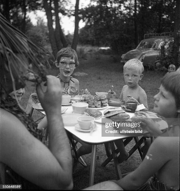 Ca.1950, Ferien auf dem Campingplatz