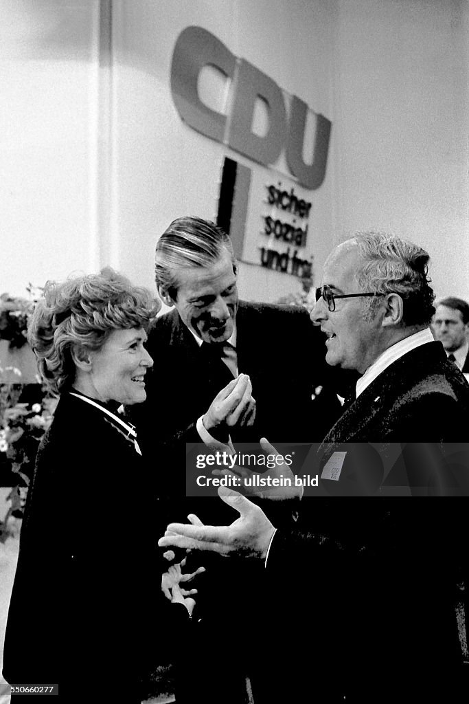 24. CDU Parteitag: Julia Dingwort-Nusseck, Walter Leisler-Kiep und Rainer Barzel