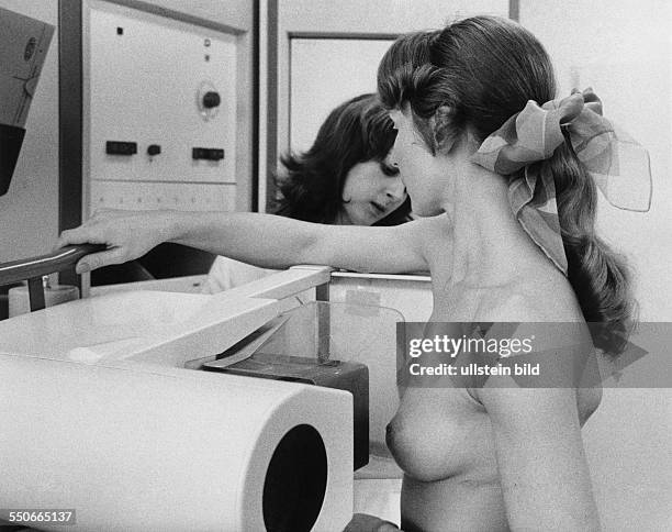 Mammographie: Röntgenuntersuchung der weiblichen Brust zur Krebsvorsorge - 1979