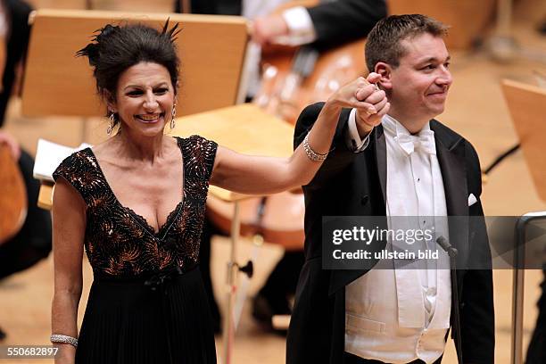 Lucia Aliberti, Soprano, Italy - on stage at Philharmonie Cologne, "Viva Verdi!"