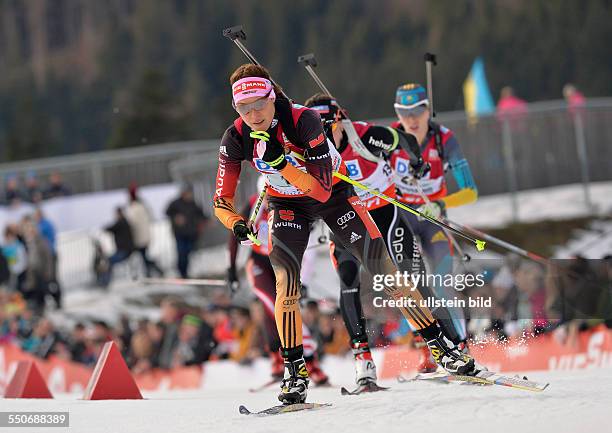 Evi Sachenbacher Stehle waehrend dem IBU Weltcup 4x5km Staffel der Frauen, am 8. Januar 2014 in Ruhpolding.