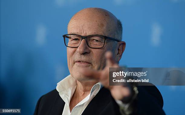 Regisseur Volker Schlöndorff während des Photocalls zum Film -DIPLOMATIE- anlässlich der 64. Internationalen Filmfestspiele Berlin