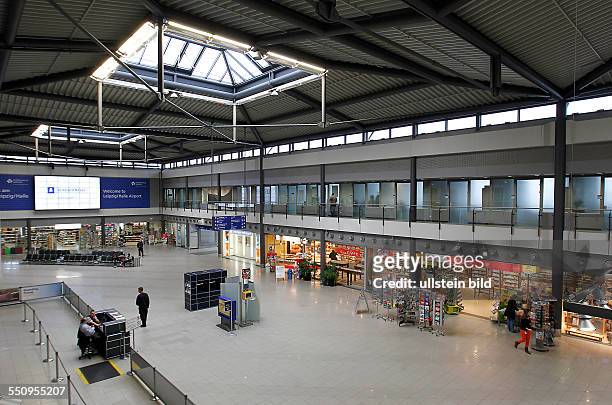 Flughafen Leipzig Airport Terminal B Abflugbereich Departures