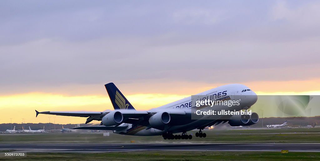 Take off of an Airbus A380