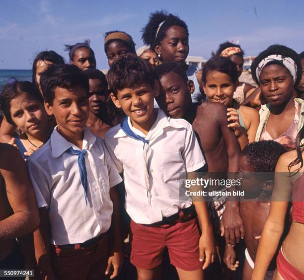 Kuba, Havanna : Ereignisse, Menschen und Landschaften von 1972 bis 1989 .Land und Leute in Kuba. Kinder am Strand