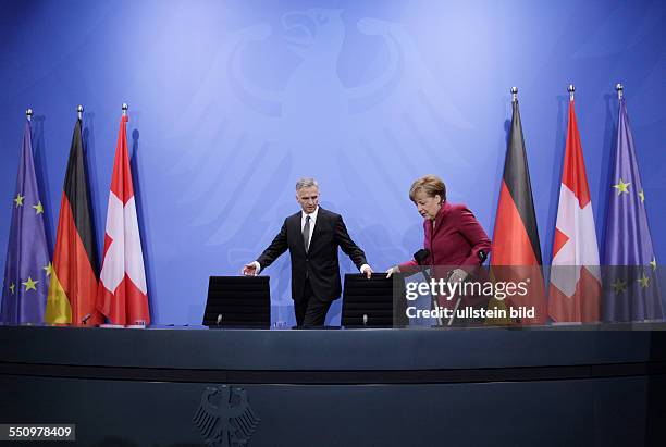 Berlin, Pressebegegnung: Bundeskanzlerin Angela Merkel und Bundespräsident der Schweiz, Didier Burkhalter. Thema: Ergebnisse des Gesprächs, Foto:...