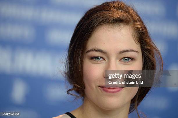 Schauspielerin Henriette Confurius während der Pressekonferenz zum Film -DIE GELIEBTEN SCHWESTERN- anlässlich der 64. Internationalen Filmfestspiele...