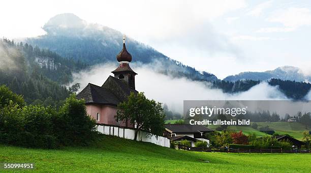 Austria, Lofer: The Saalachtal in Salzburg offers tourists and holiday guests green meadows, Limestone and water for a lot of exercise in the fresh...