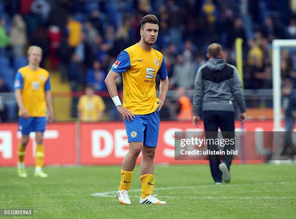 Ermin Bicakcic, Einzelbild, Aktion, enttaeuscht enttäuscht , Eintracht Braunschweig - FC Augsburg, Bundesliga DFL, Sport, Fußball Fussball,...