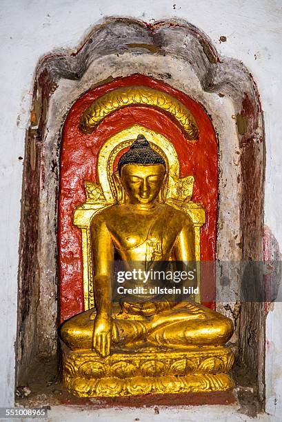 Myanmar, Burma, Birma, Bagan, Pagan, Ananda Tempel, schoenster , aeltester, am meisten verehrter Tempel in Myanmar, unendliches Wissen Buddhas,...