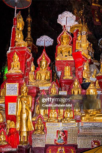 Myanmar, Burma, Birma, Pindaya, Pindaya-Hoehle, Pindaya Cave, Shwe U Min Pagode , ueber 8000 Buddha-Statuten, jede Figur traegt ein kleines Schild...